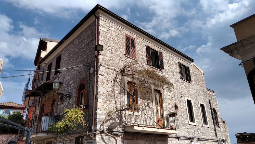 B&B Le 4 Fontane Taormina Exterior photo